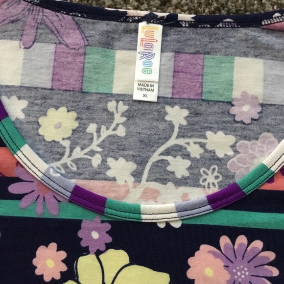 SALE ๐ LuLaRoe Lynnae XL - NWT - Picture 2 of 4
